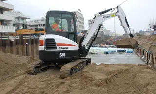 Vorschaubild 3 einer Mietmaschine vom Typ Minibagr o nosnosti 3,5 tuny | Bobcat E35