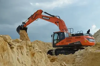 Obrázek stroje k pronájmu typu 30tunové pásové rypadlo | Doosan DX-300LC-5