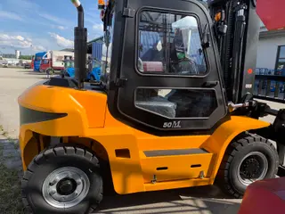 Vorschaubild 3 einer Mietmaschine vom Typ 5-tonne Diesel Forklift | Maximal FD50T 4800 mm