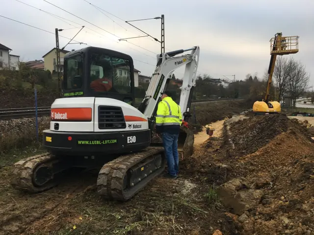 Bild 1 einer Mietmaschine vom Typ 5 Tons Compact Excavator | Bobcat E50