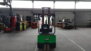 Vorschaubild 2 einer Mietmaschine vom Typ Elektrická tříkolka 1,8 tuny | EP CPD18TV8 6000 mm