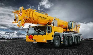 Vorschaubild 1 einer Mietmaschine vom Typ Mobile crane 160 tons | Liebherr LTM 1160 5.2