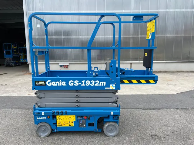 Bild 1 einer Mietmaschine vom Typ SBE-075 | Genie GS 1932m E-Drive