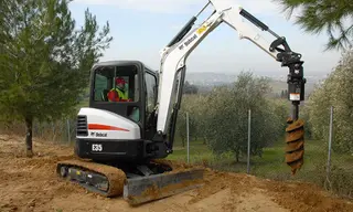 Vorschaubild 1 einer Mietmaschine vom Typ Minibagr o nosnosti 3,5 tuny | Bobcat E35