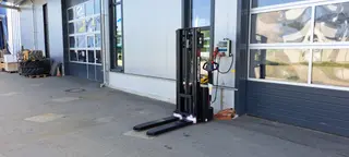 Vorschaubild 1 einer Mietmaschine vom Typ 1,2 Tonnen HH | EP ESL 122 2700 mm
