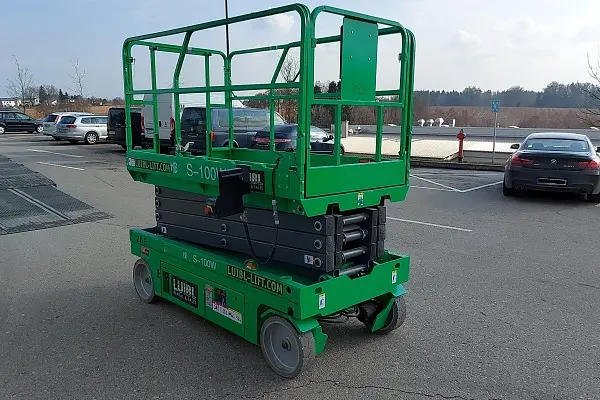 Bild 2 einer Mietmaschine vom Typ SBE-100 | KB Lift S-100W