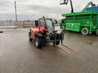 Vorschaubild 2 einer Mietmaschine vom Typ TSS-1504 | Manitou ULM 415
