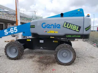 Obrázek stroje k pronájmu typu TB-218 | Genie S-65