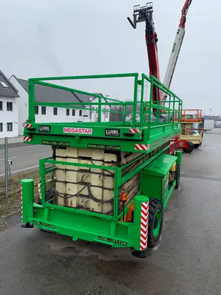 Vorschaubild 3 einer Mietmaschine vom Typ SBD-337 | Holland Lift Megastar G320