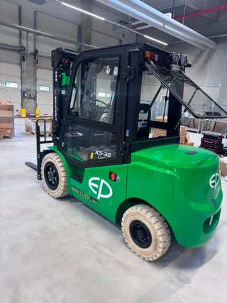 Image of a rental machine of type 3.8-tonne Electric Forklift | EP EFL382X5 4800 mm